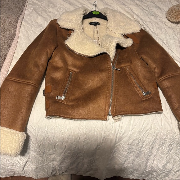 Tan Shearling Jacket - Picture 4 of 5